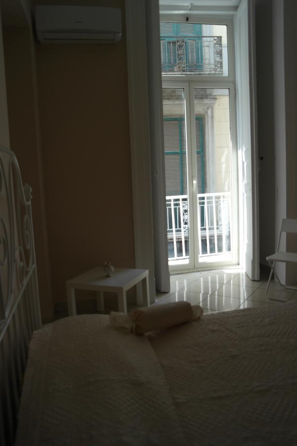 A Due Passi Da Dante Bed and Breakfast Νάπολη Εξωτερικό φωτογραφία
